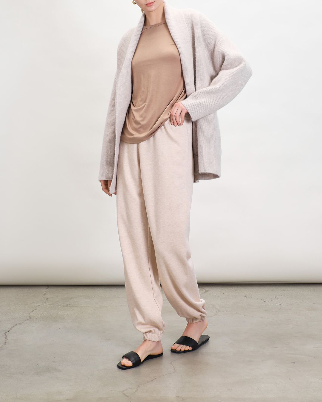 Купить Футболка LOGINOVA