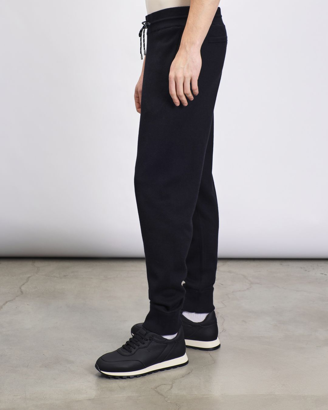 Купить Брюки HUGO BOSS