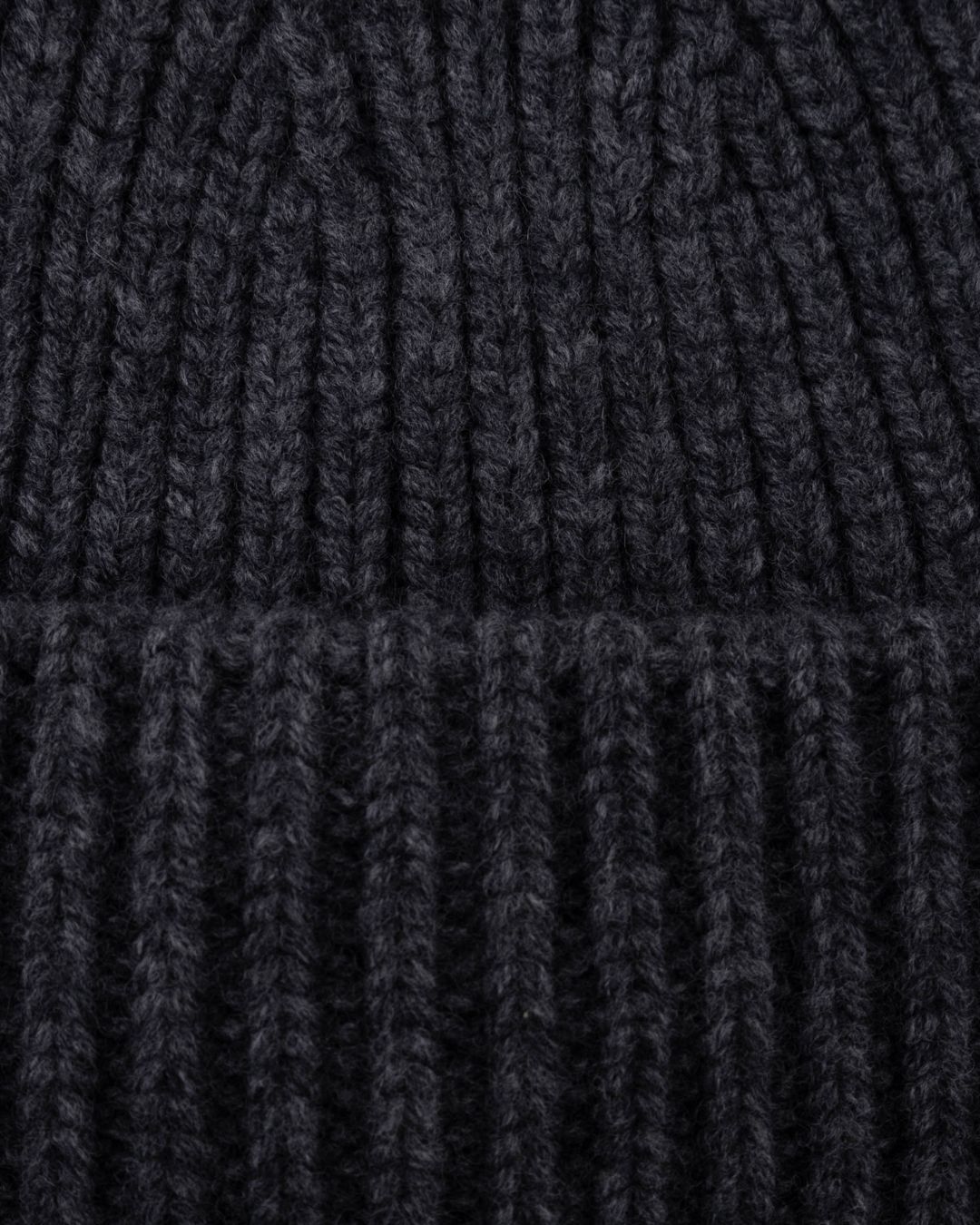 Купить Шапка YVES SALOMON