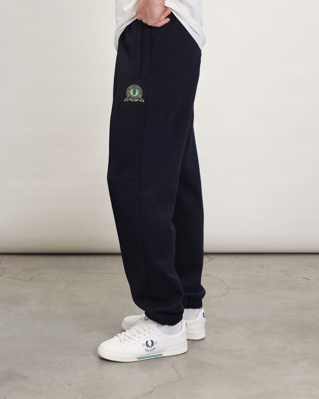 Купить Брюки FRED PERRY