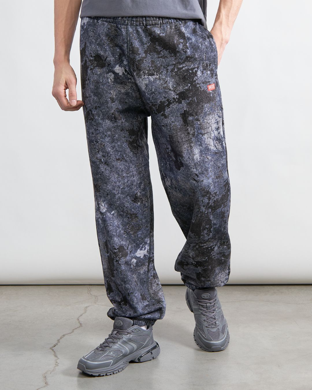 Купить Брюки DIESEL