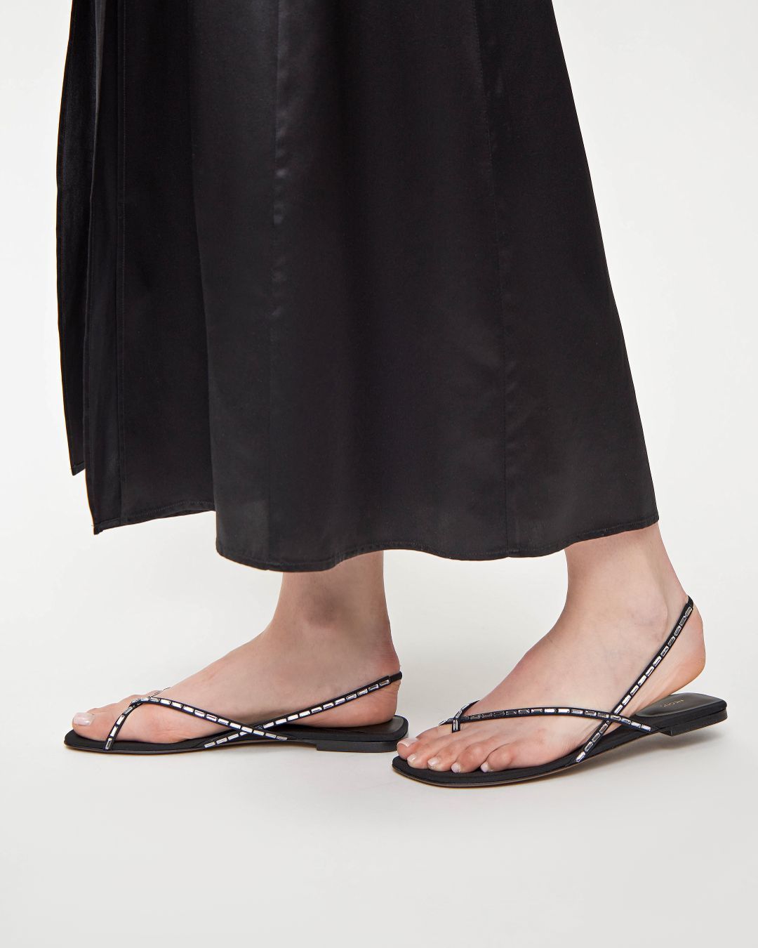 Купить Сандалии NEOUS