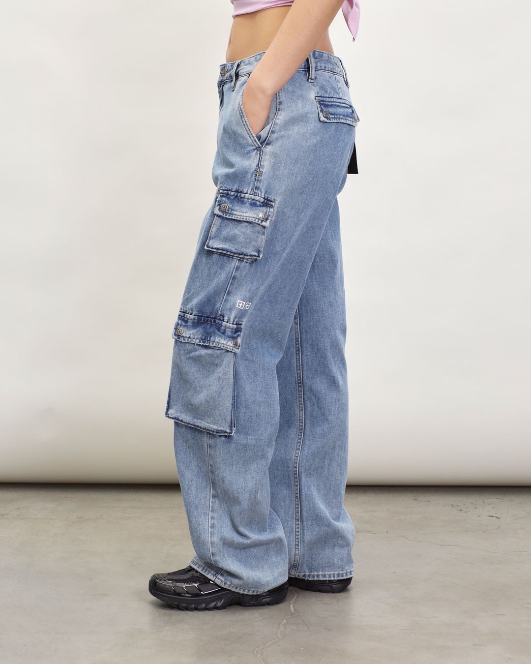 Купить Джинсы KSUBI