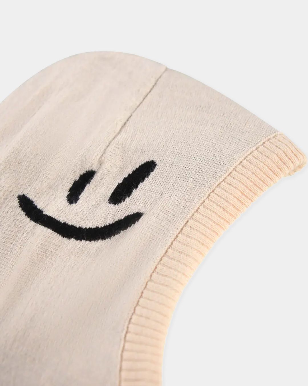 Купить Шапка MOLO