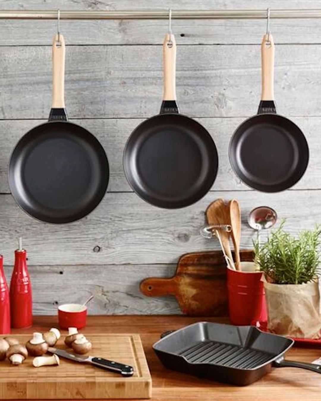 Купить Сковорода STAUB