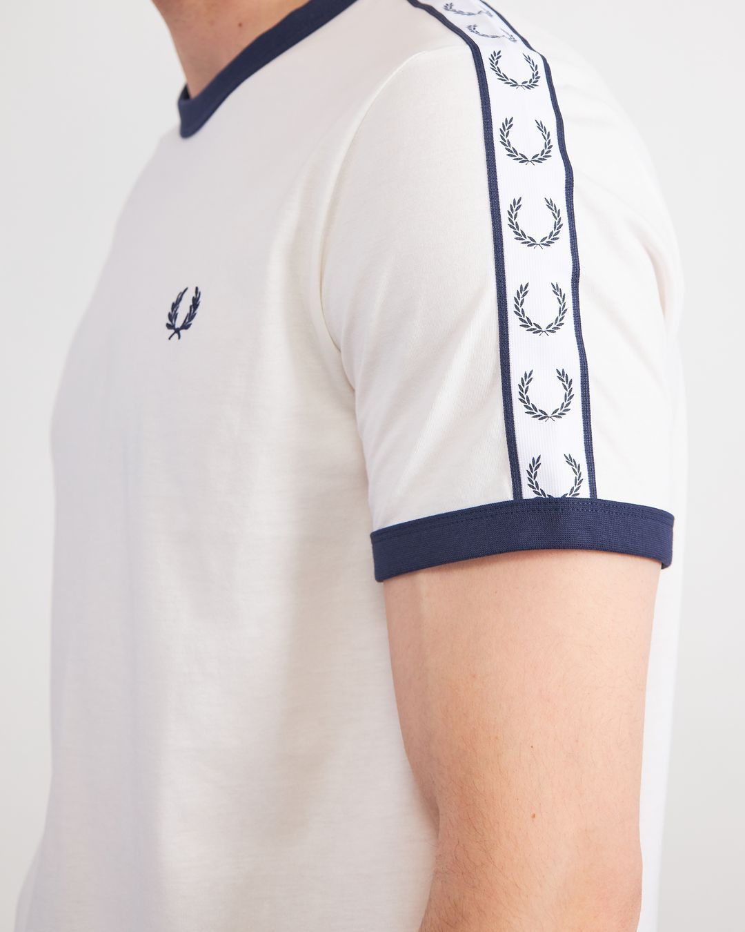 Купить Футболка FRED PERRY