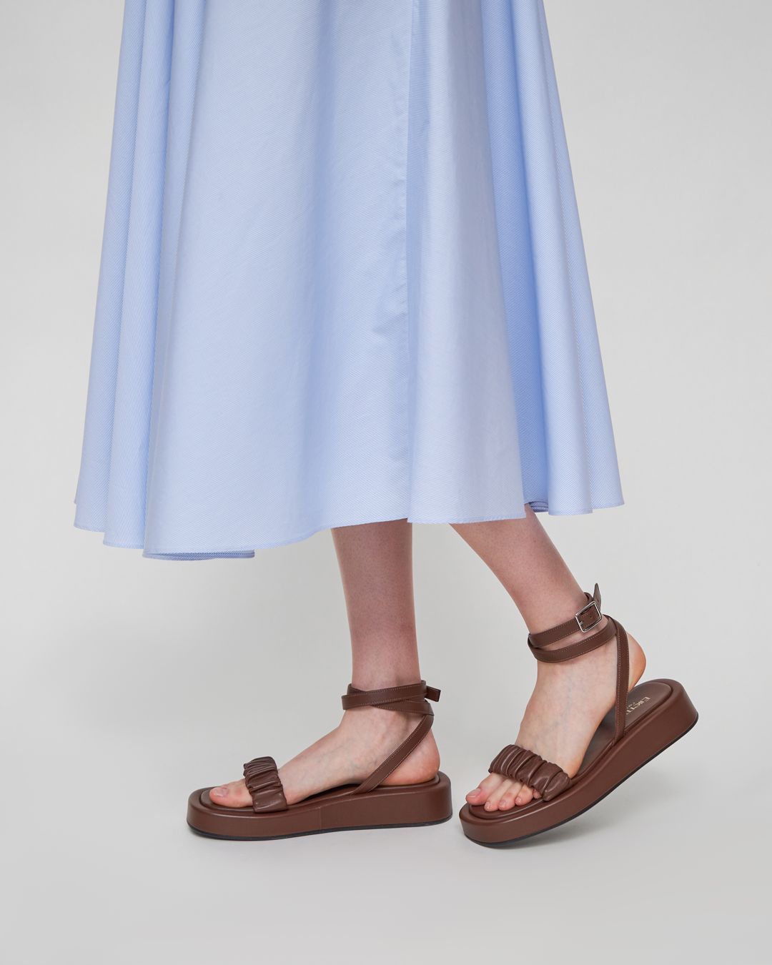 Купить Сандалии ELLEME