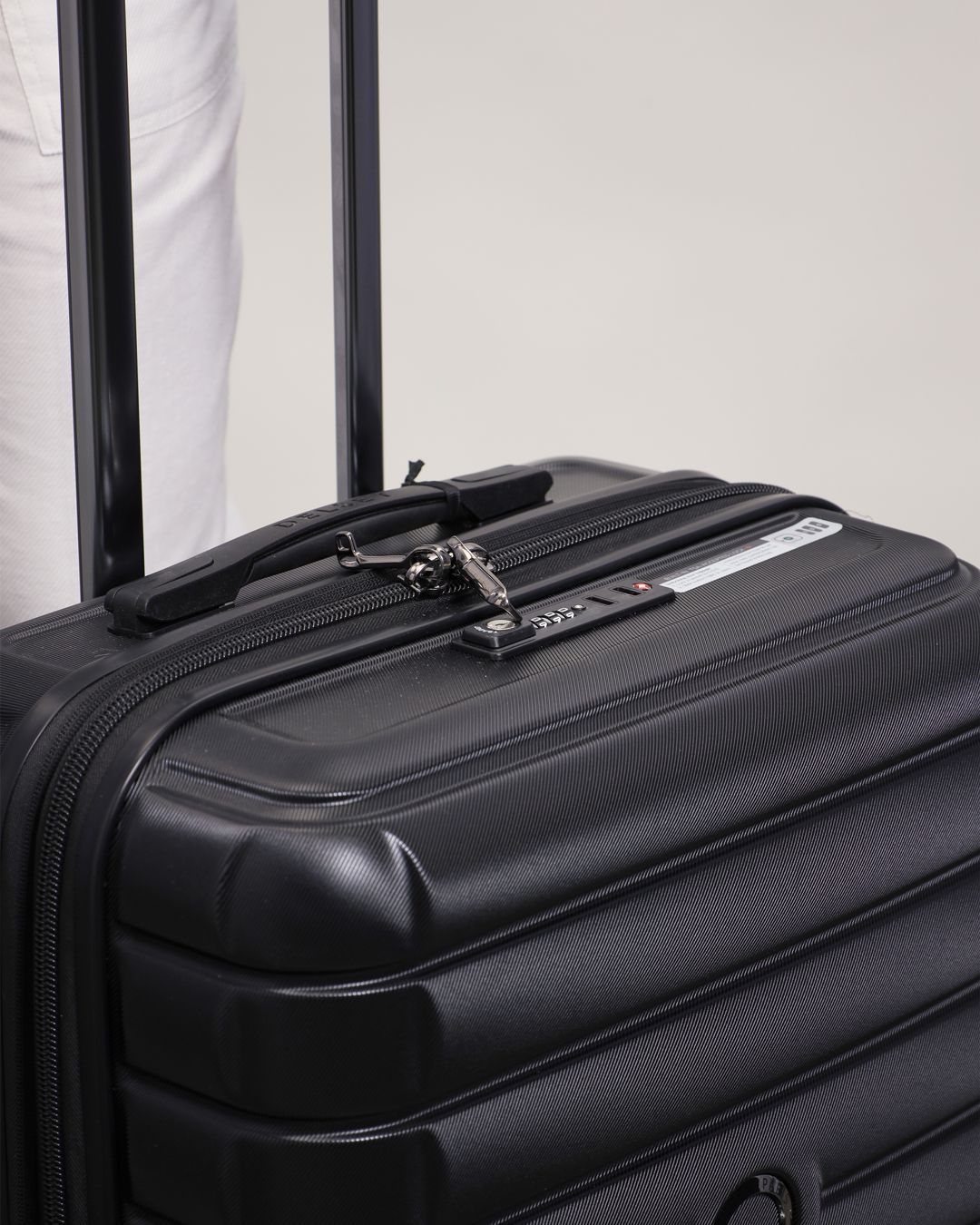 Купить Чемодан DELSEY