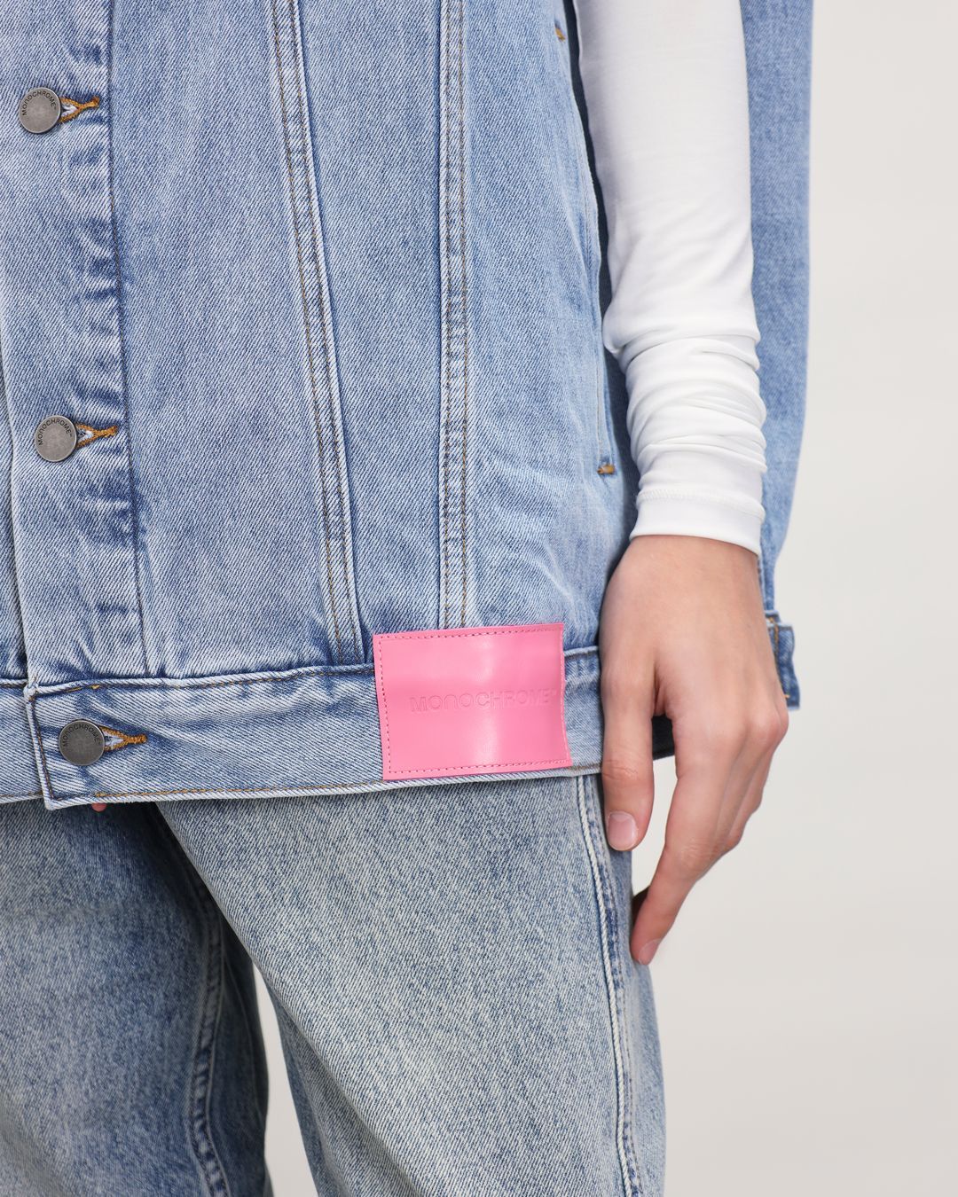 Купить Жилет MONOCHROME