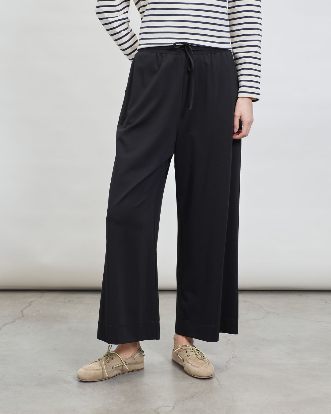 Купить Брюки WEEKEND MAX MARA