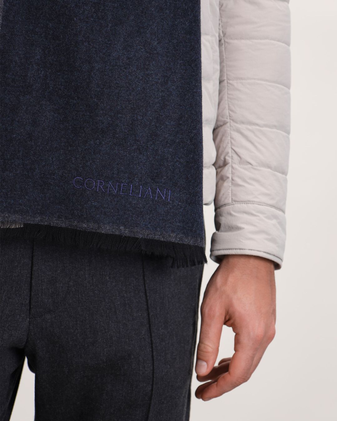 Купить Шарф CORNELIANI