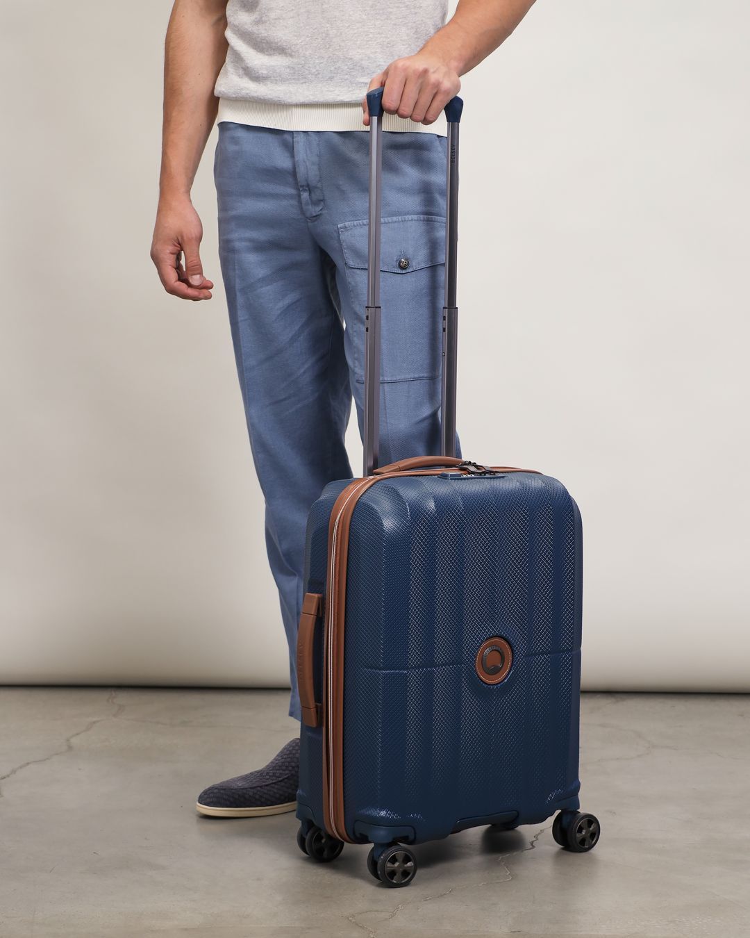 Купить Чемодан DELSEY