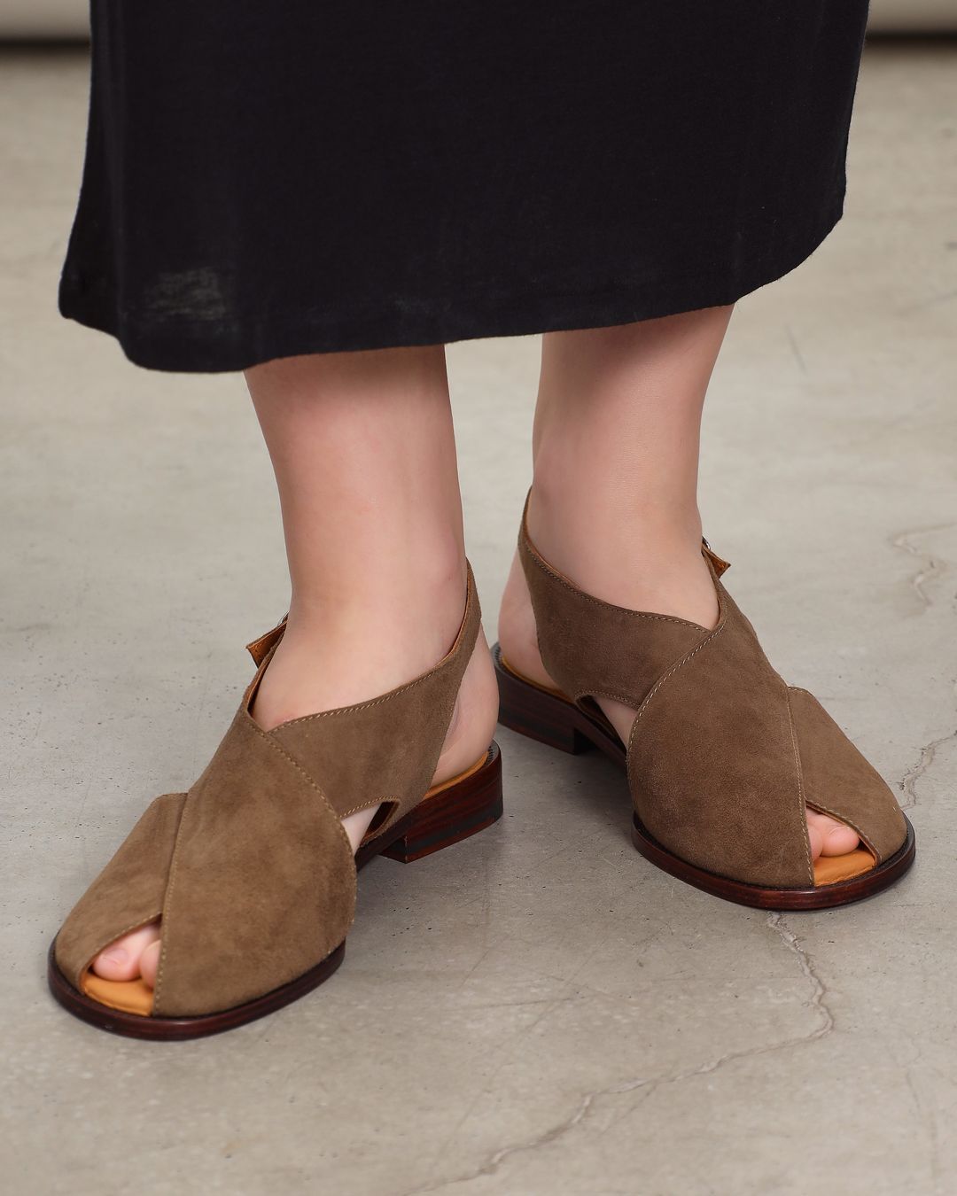 Купить Сандалии REFINED