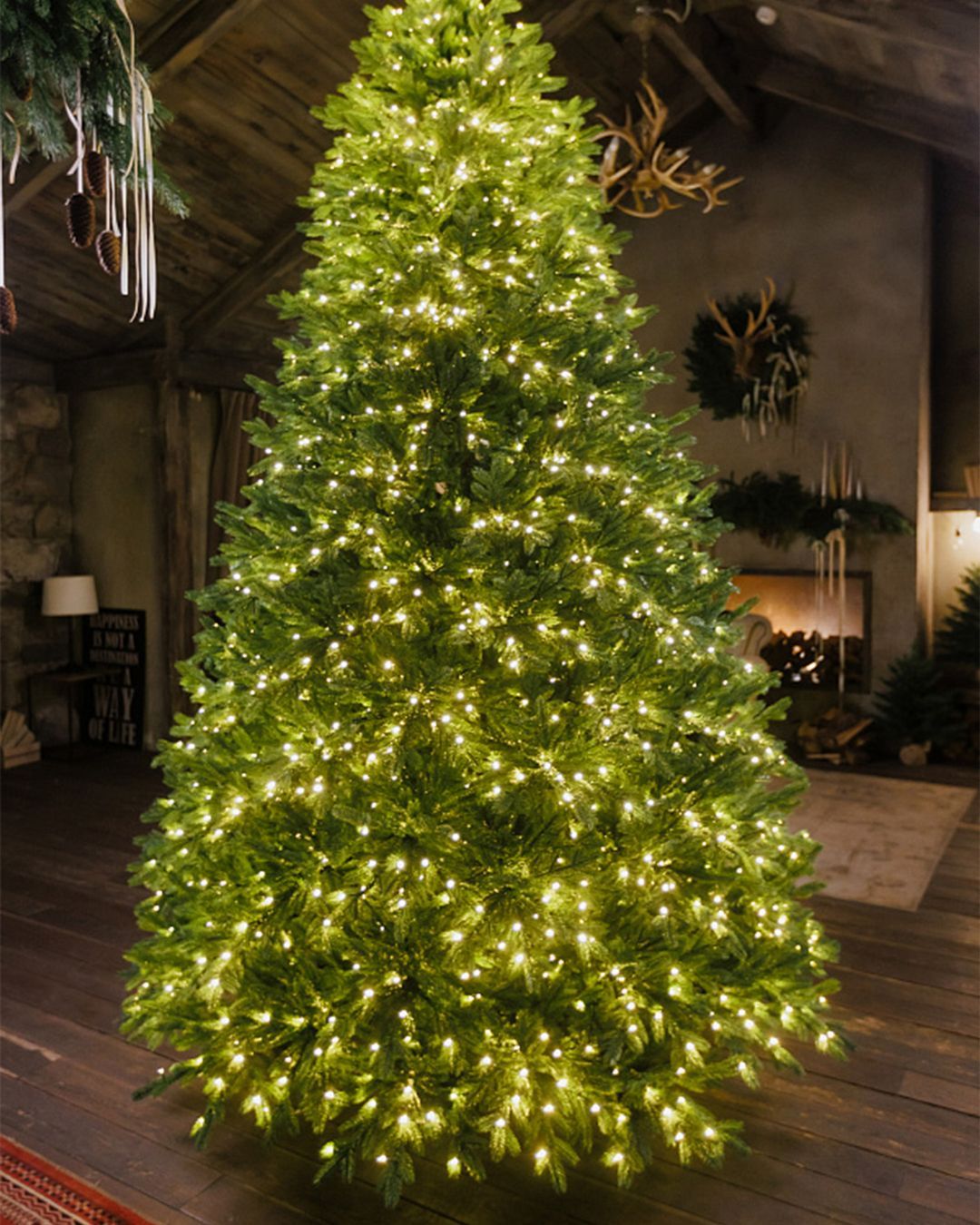 Купить Елка искусственная  210 см MAX Christmas