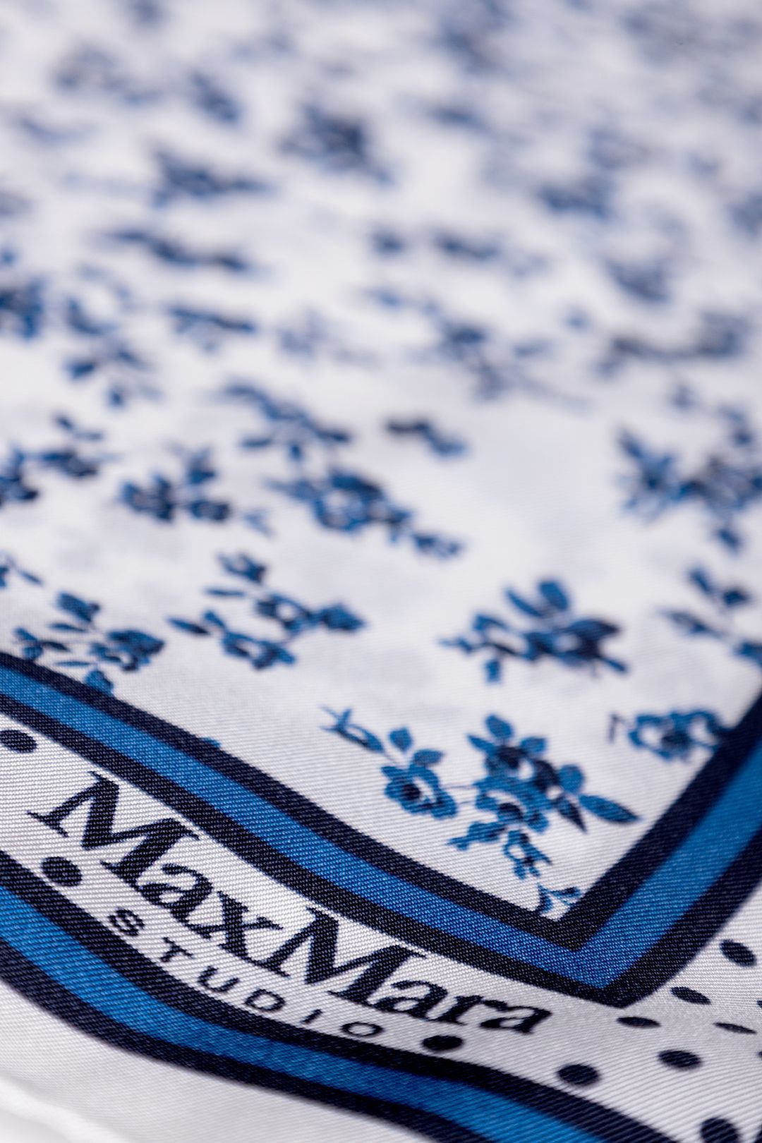 Купить Платок MAX MARA STUDIO