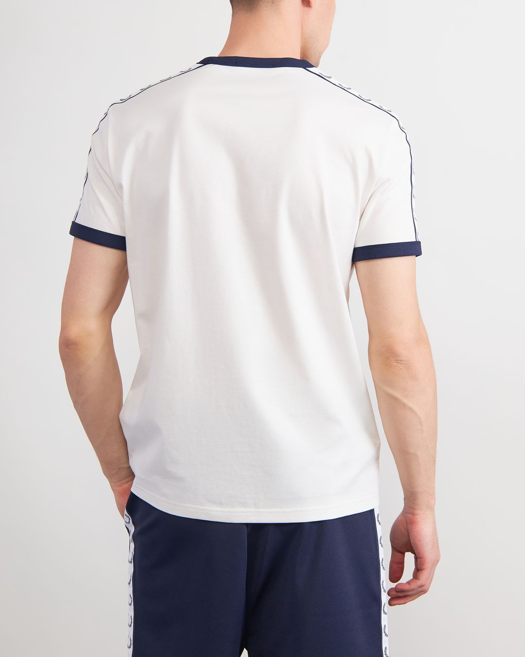 Купить Футболка FRED PERRY