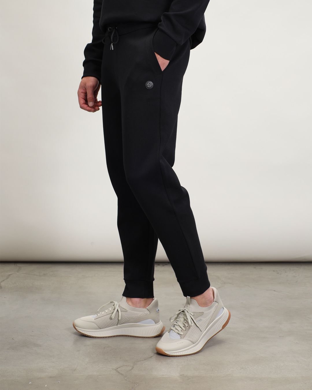 Купить Брюки HUGO BOSS