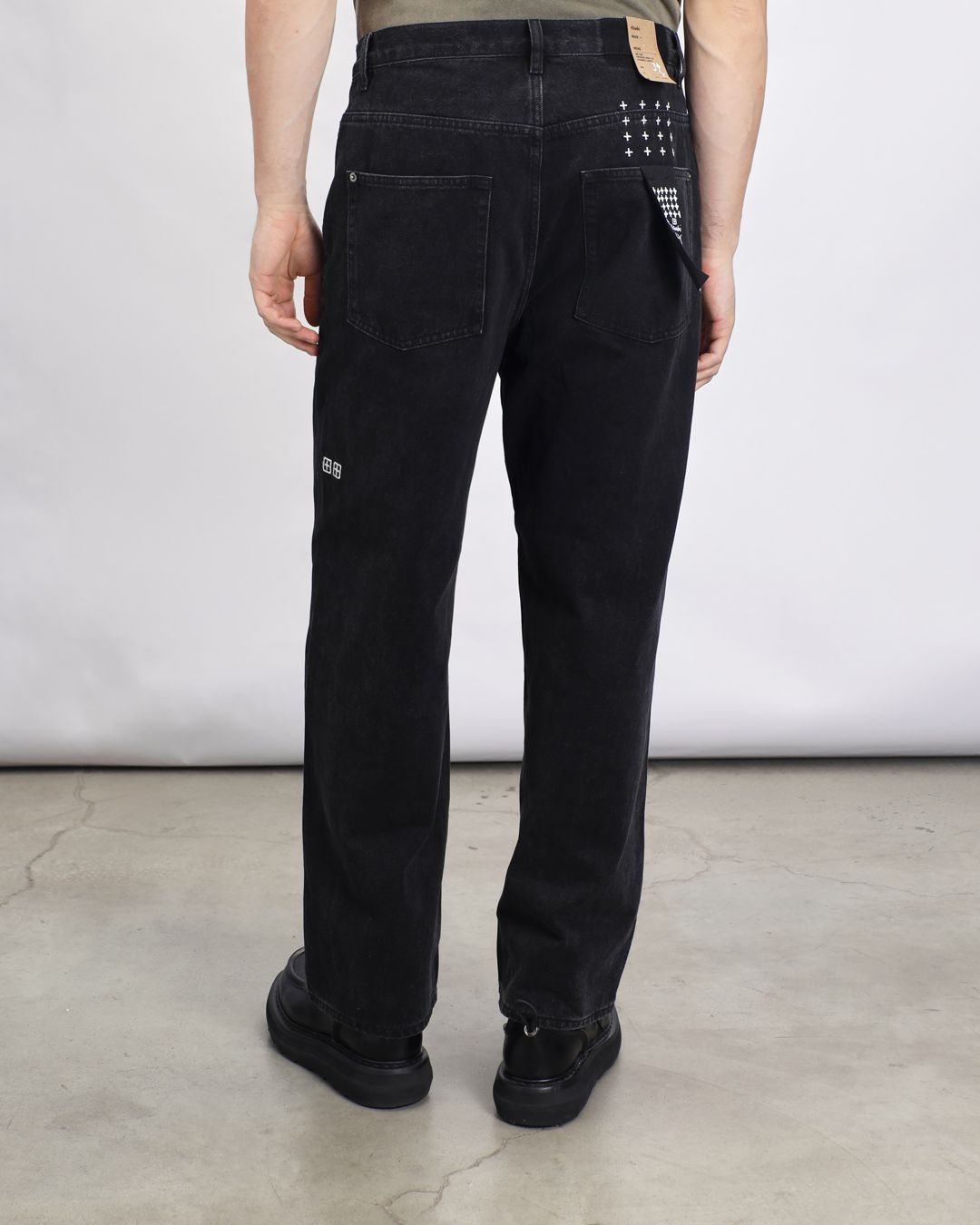 Купить Джинсы KSUBI