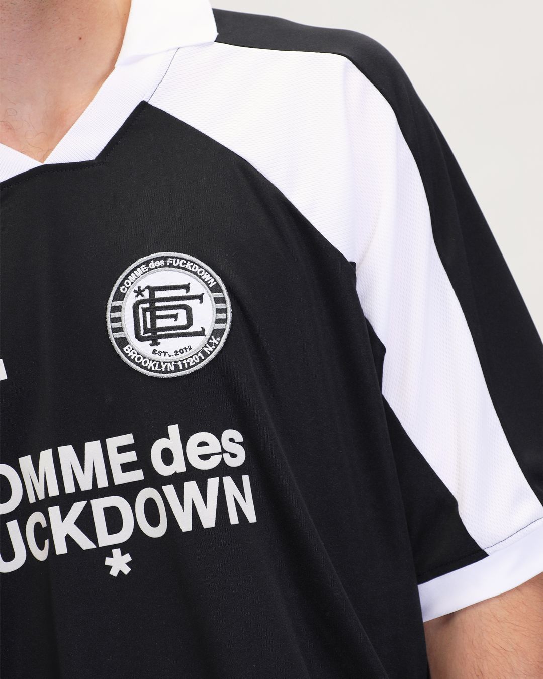 Купить Футболка COMME DES FUCKDOWN