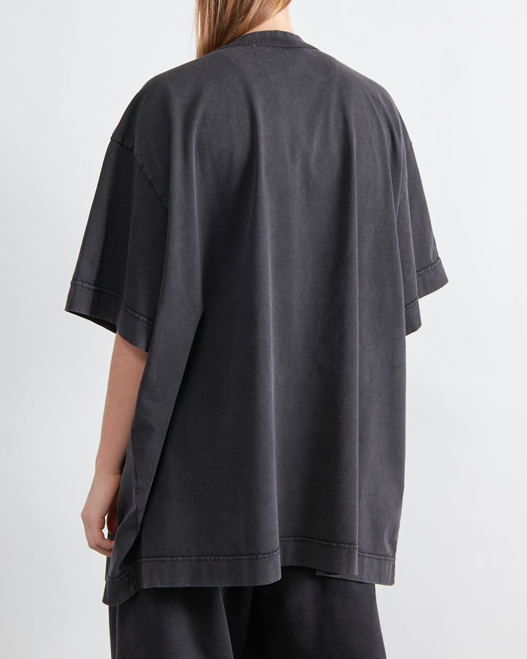 Купить Футболка MONOCHROME