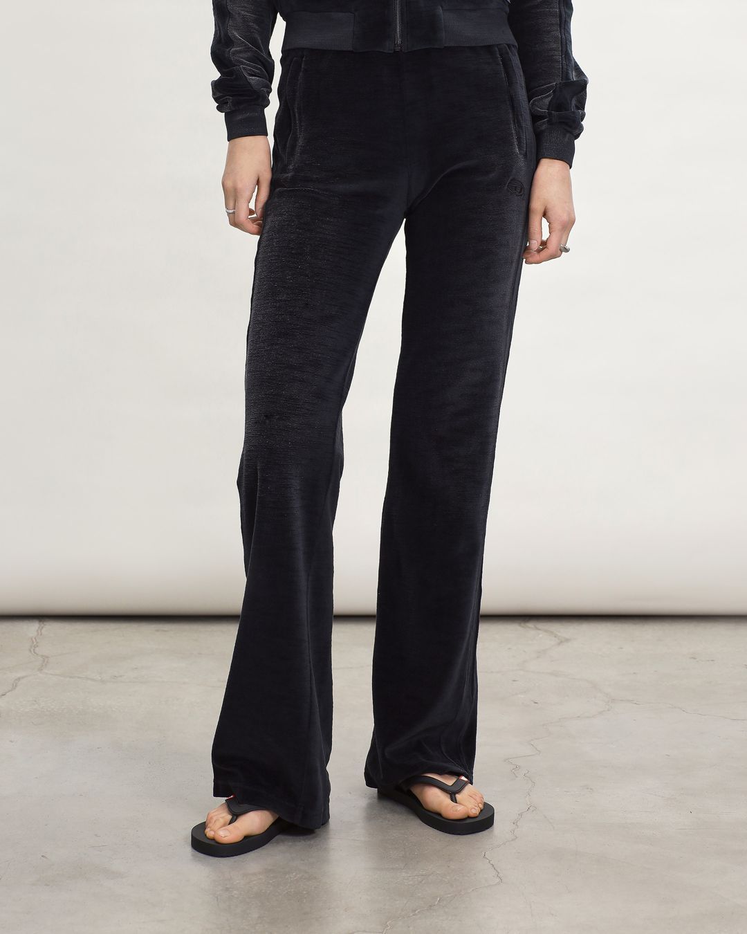 Купить Брюки DIESEL