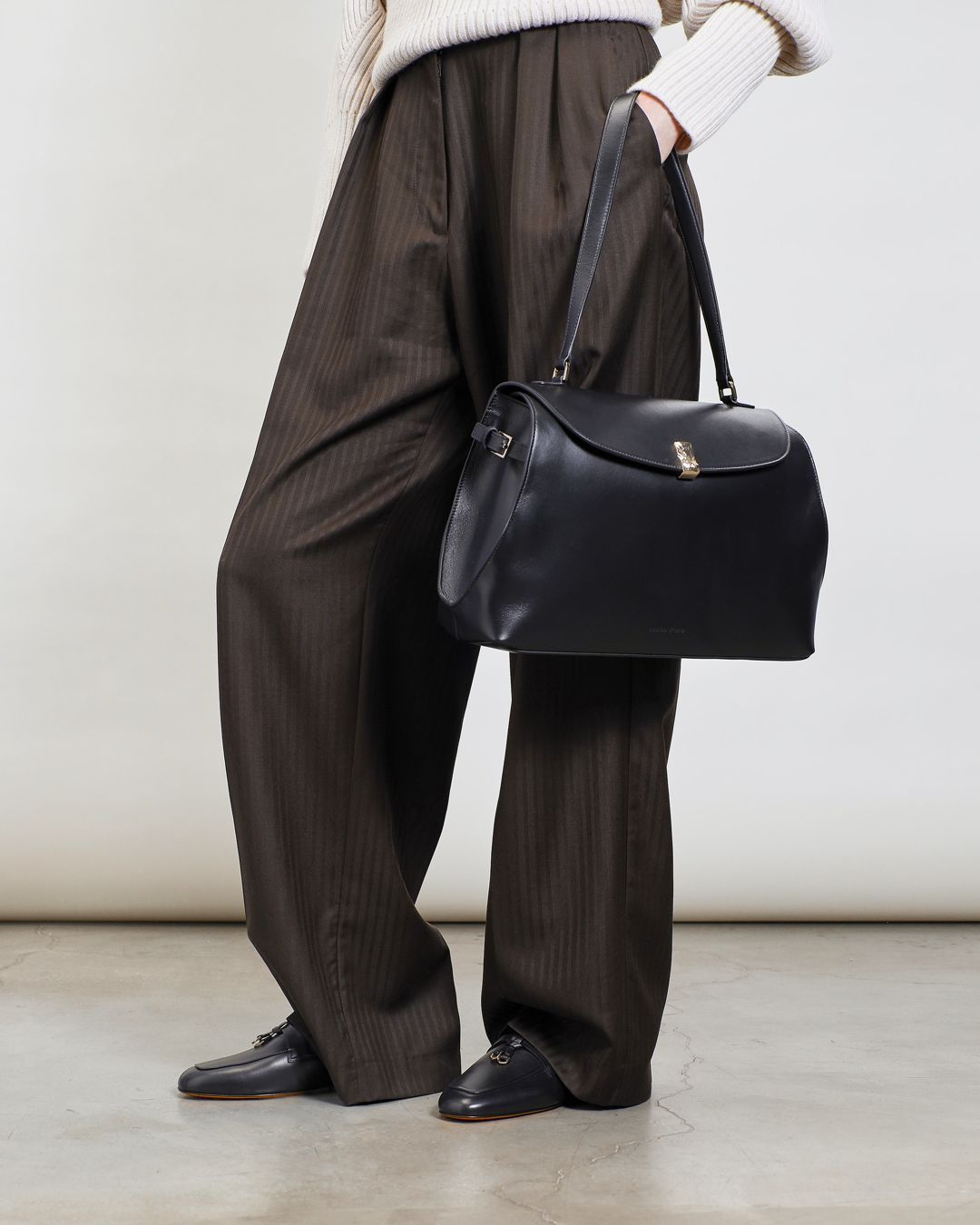 Купить Туфли DOUCALS