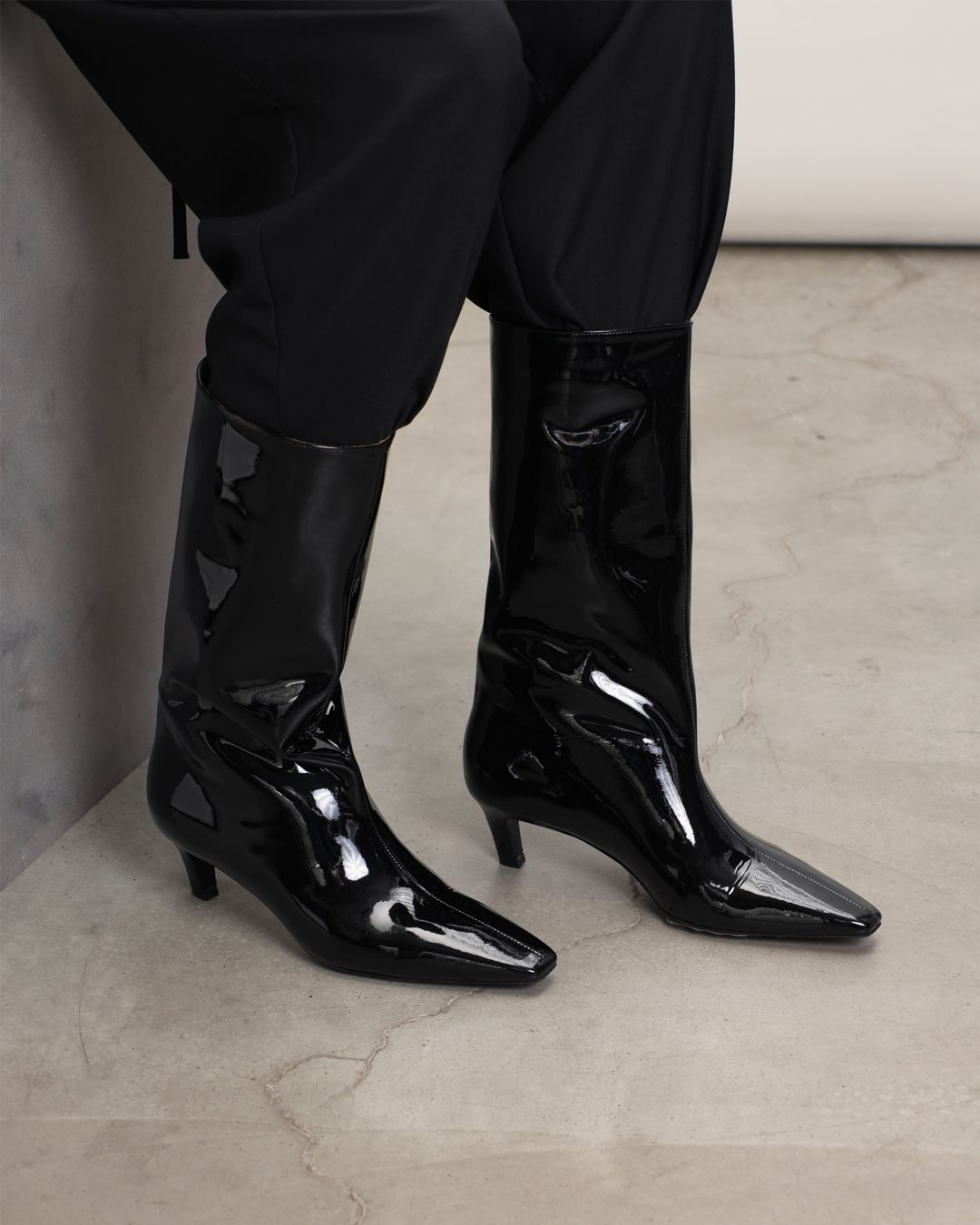 Купить Сапоги REFINED