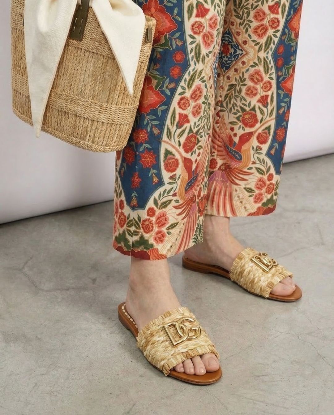 Купить Сандалии DOLCE & GABBANA