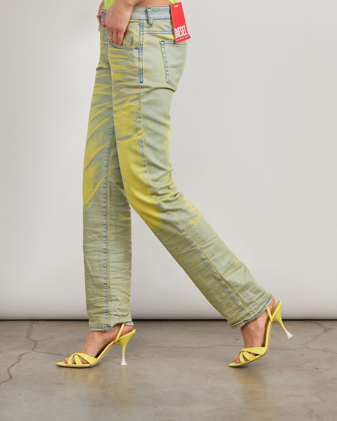 Купить Джинсы DIESEL