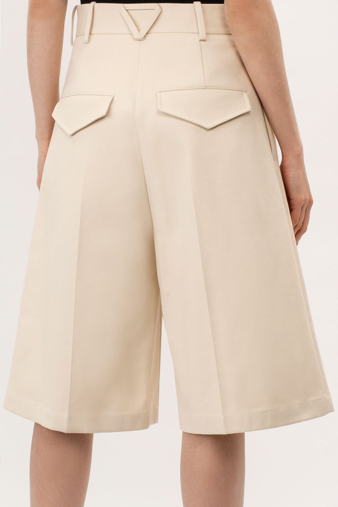 Купить Шорты BOTTEGA VENETA