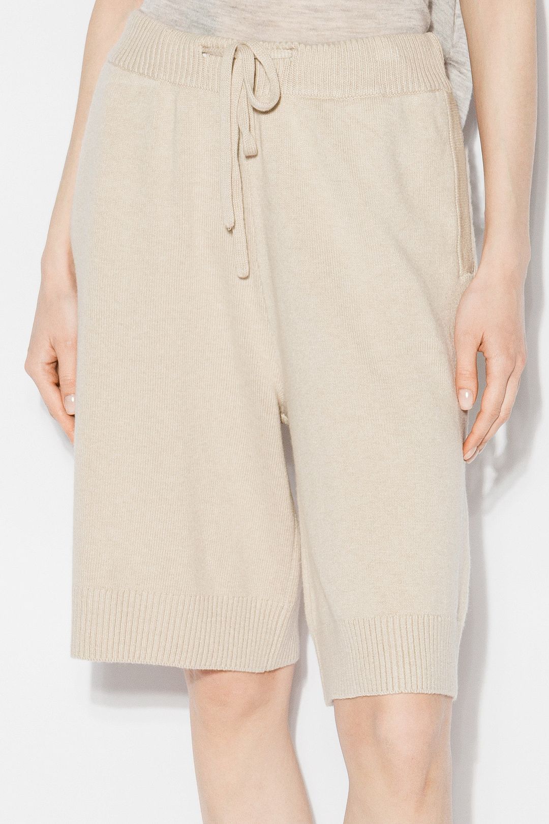 Купить Шорты JOSEPH