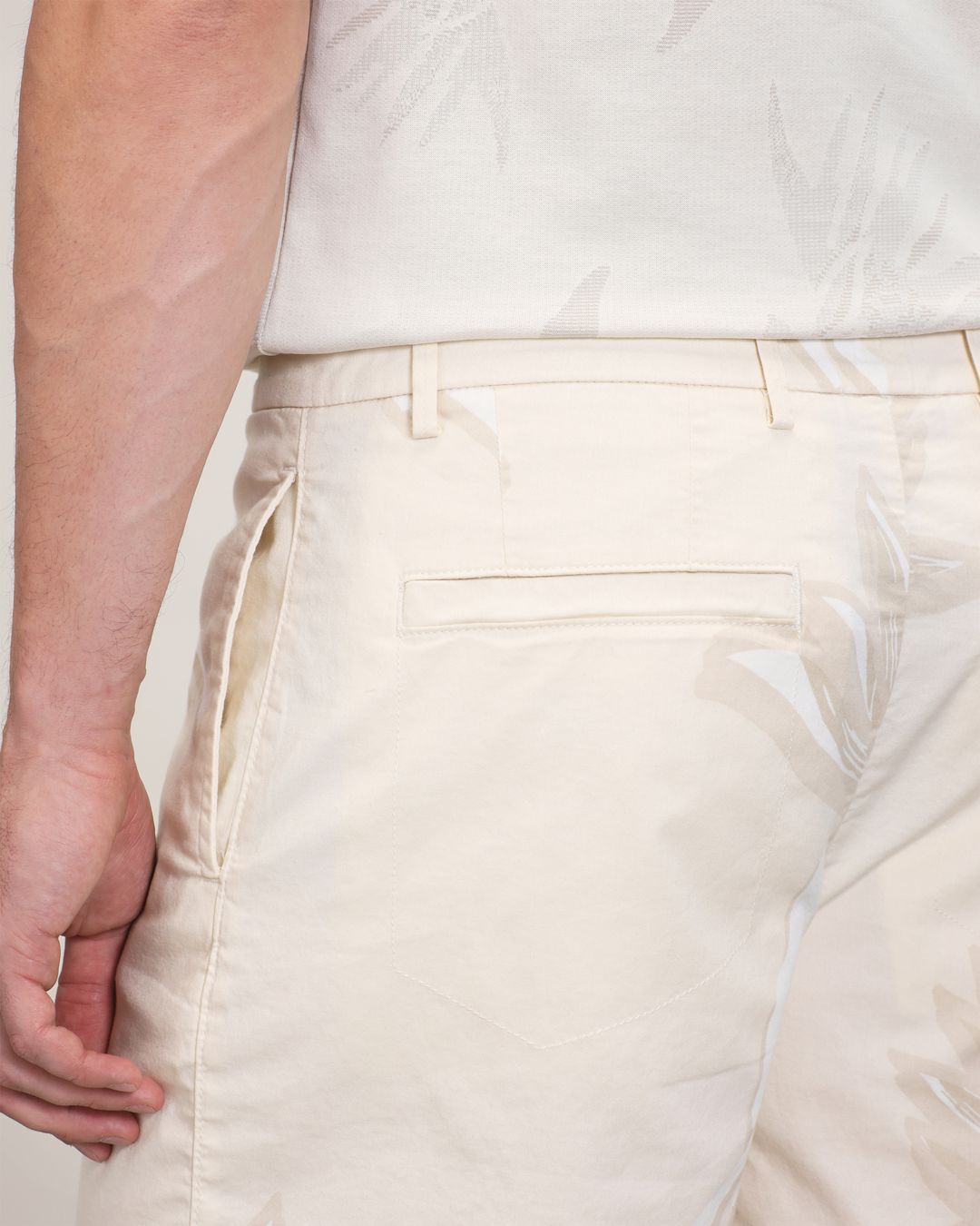 Купить Шорты HUGO BOSS