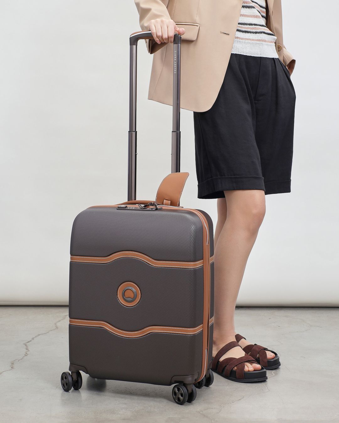 Купить Чемодан DELSEY