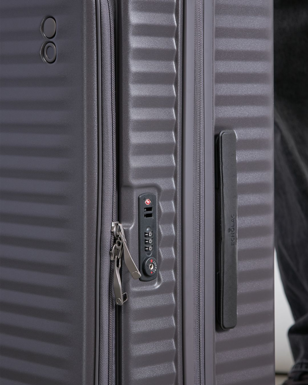 Купить Чемодан ECHOLAC