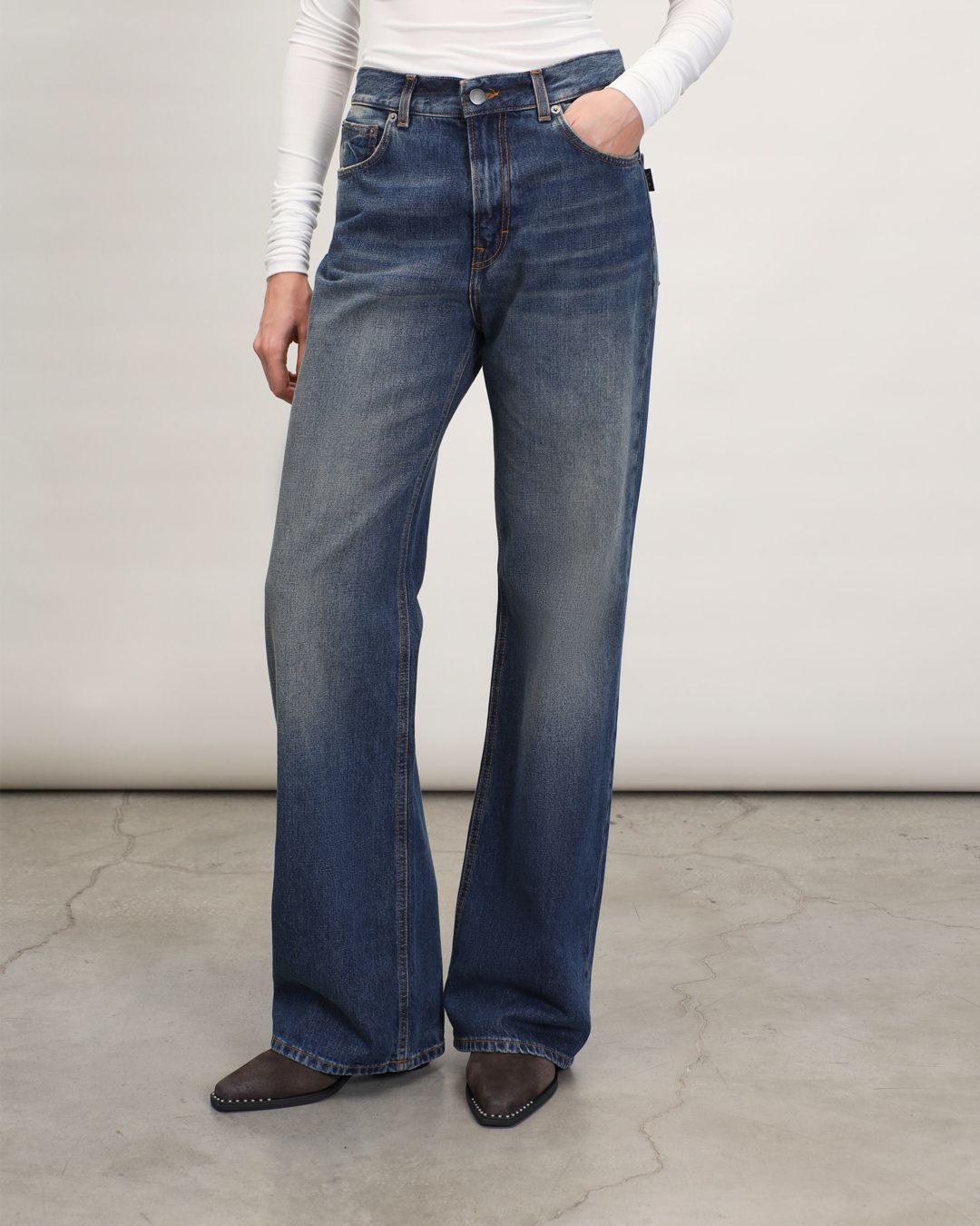 Купить Джинсы HAIKURE