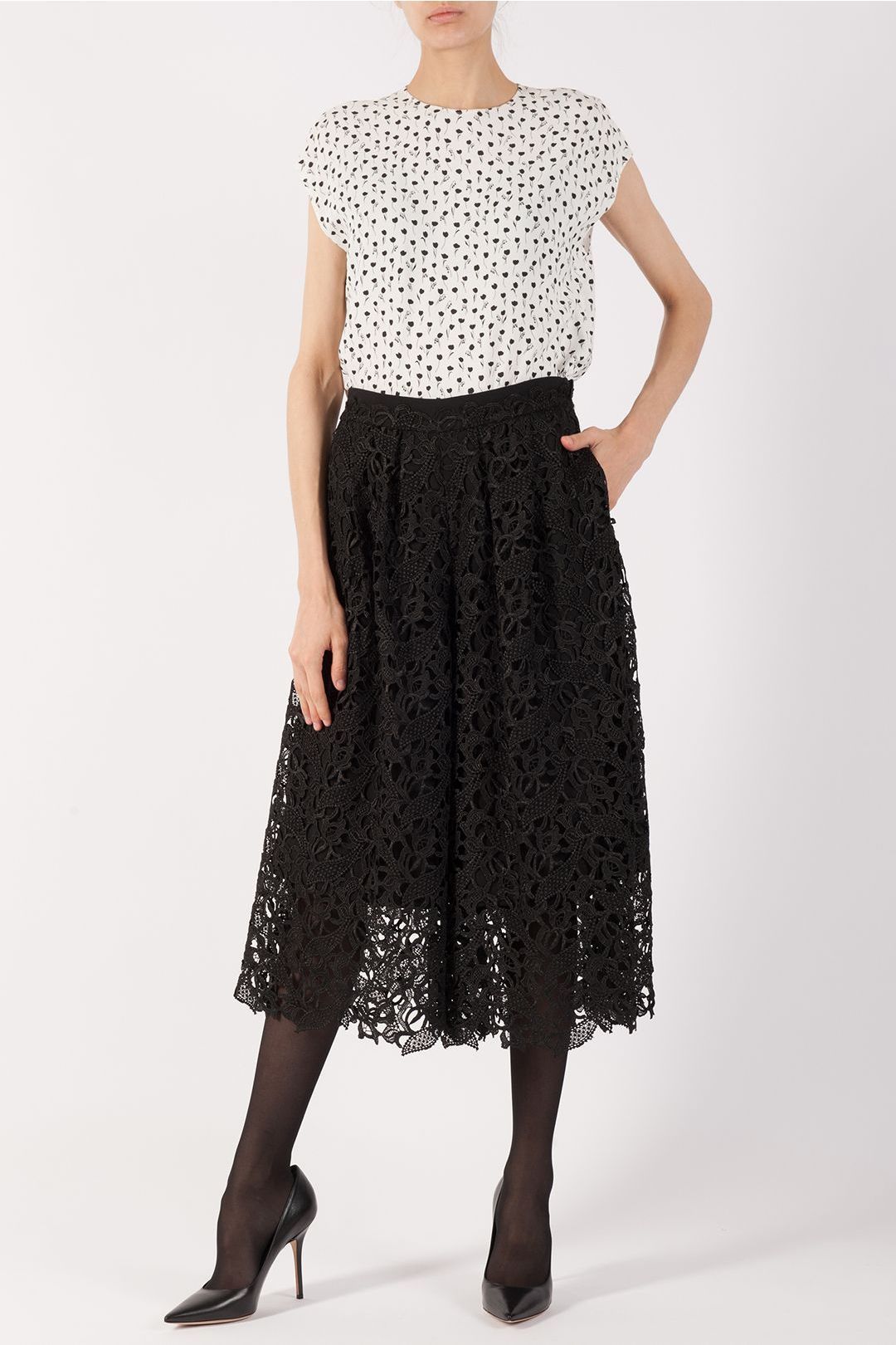 Купить Брюки THREE FLOOR