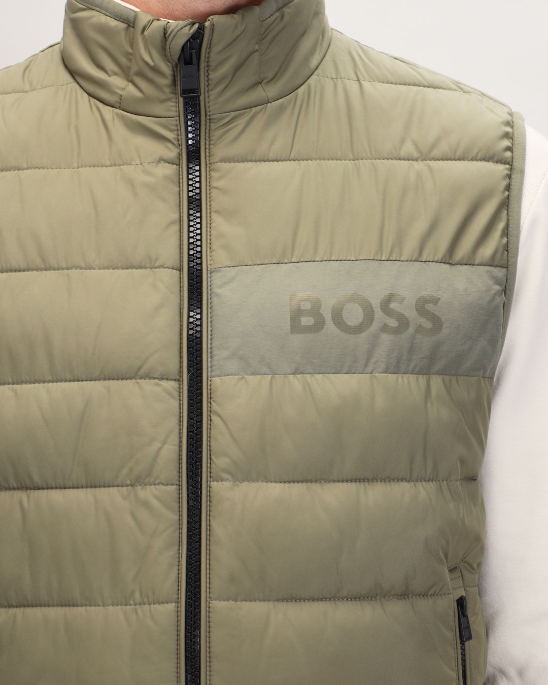 Купить Жилет HUGO BOSS