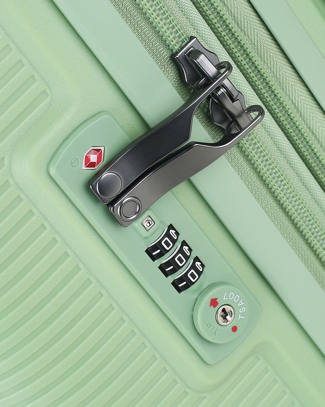 Купить Чемодан ECHOLAC