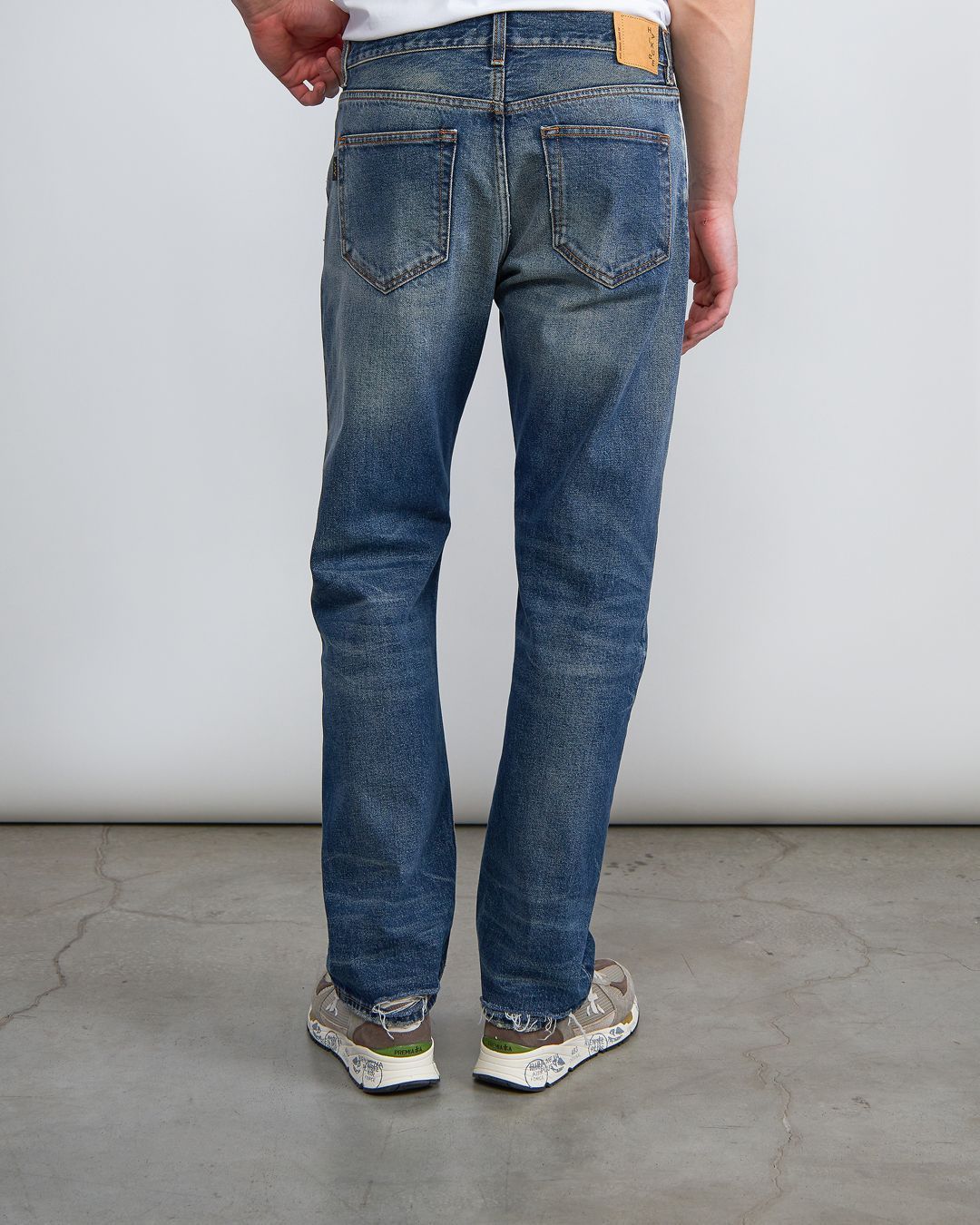 Купить Джинсы HAIKURE