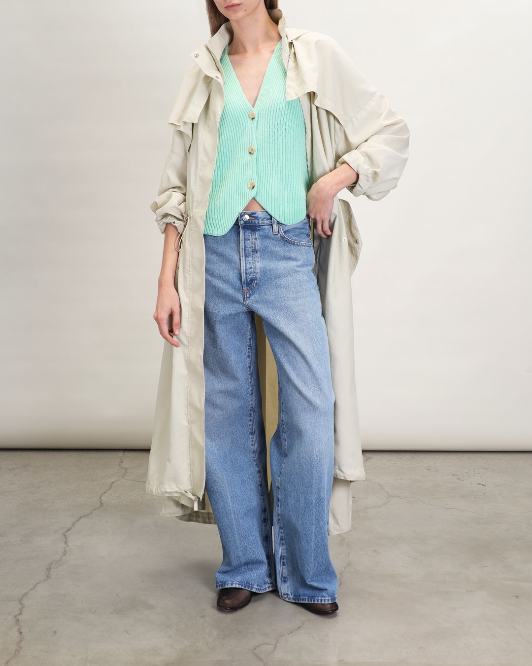 Купить Жилет LESYANEBO