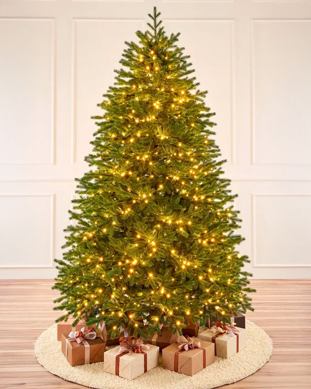 Купить Елка искусственная  210 см MAX Christmas