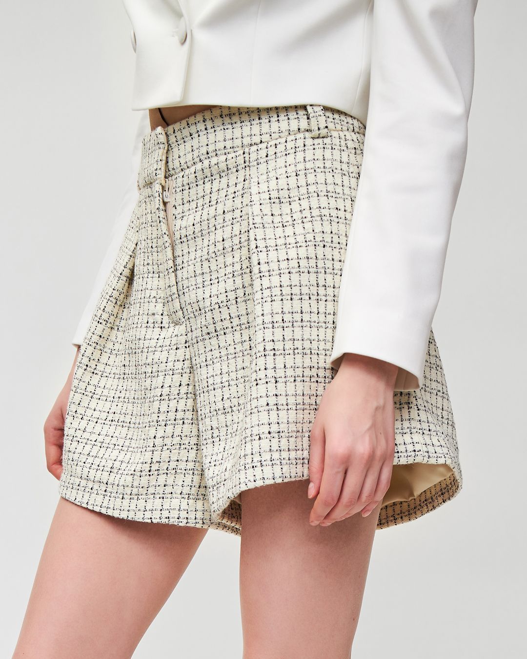 Купить Шорты BOTROIS