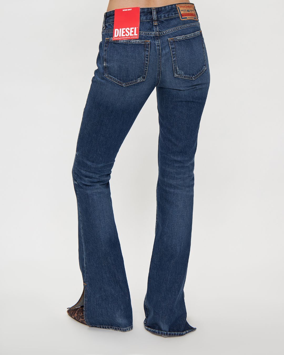 Купить Джинсы DIESEL