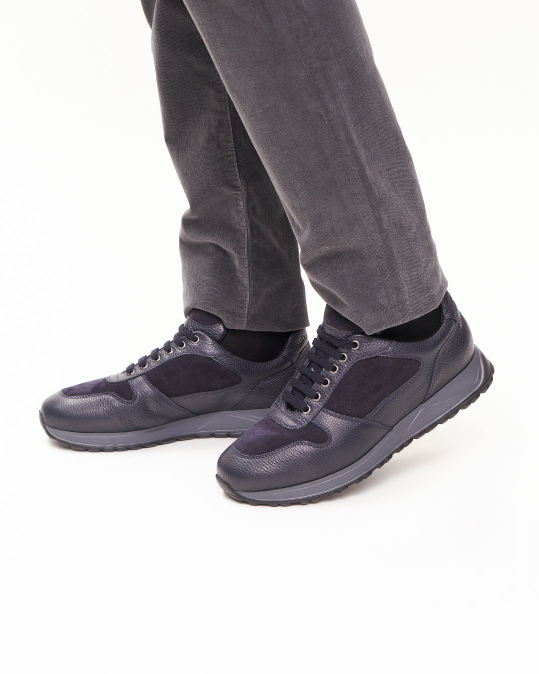 Купить Кроссовки DOUCALS