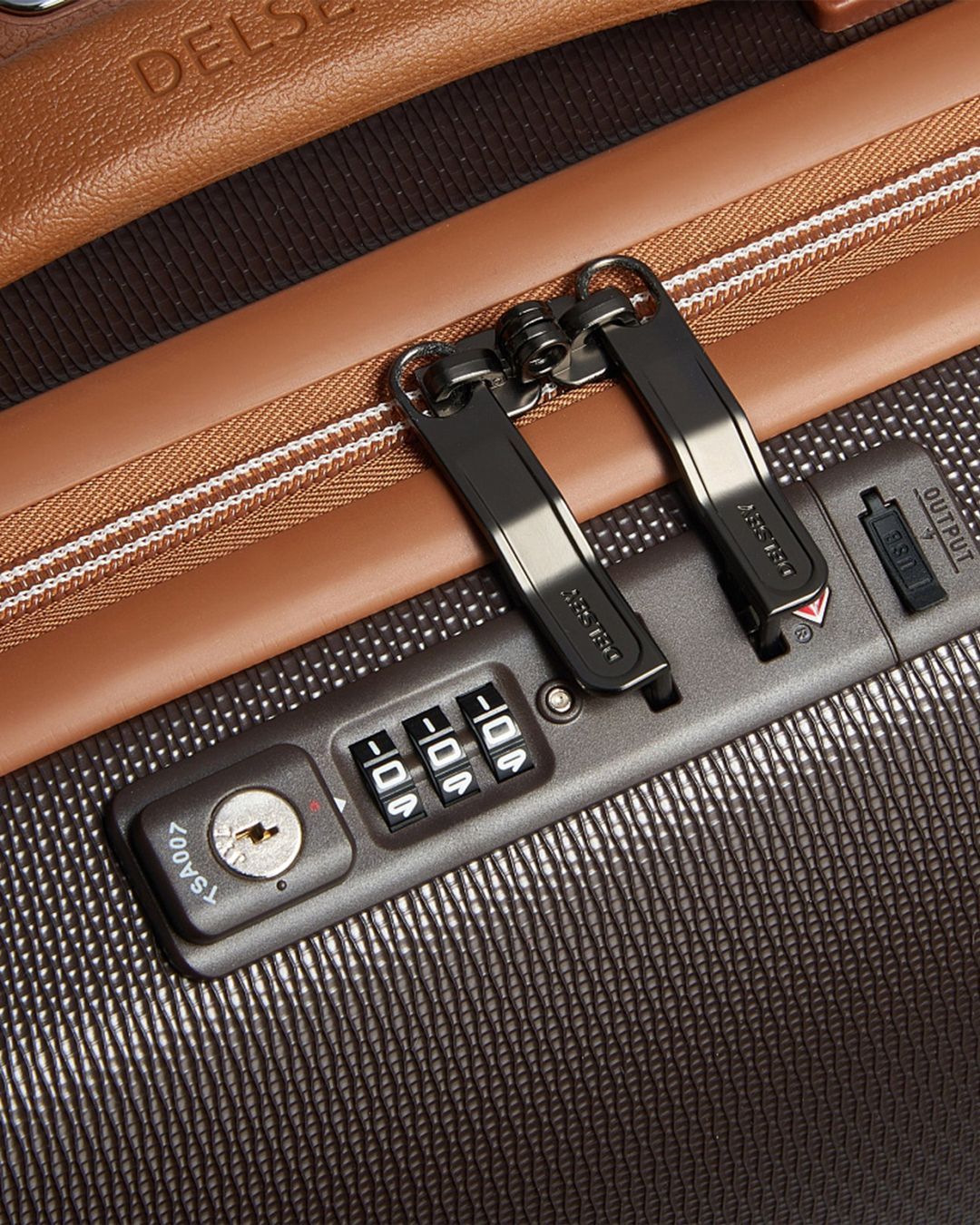 Купить Чемодан DELSEY