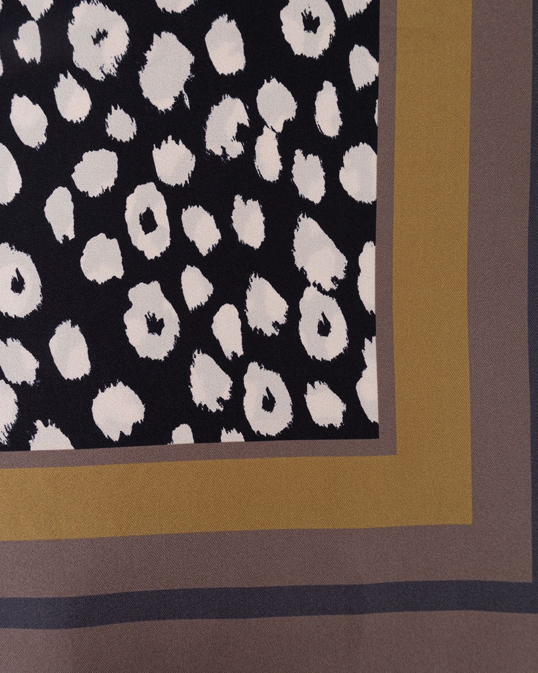 Купить Платок COCCINELLE