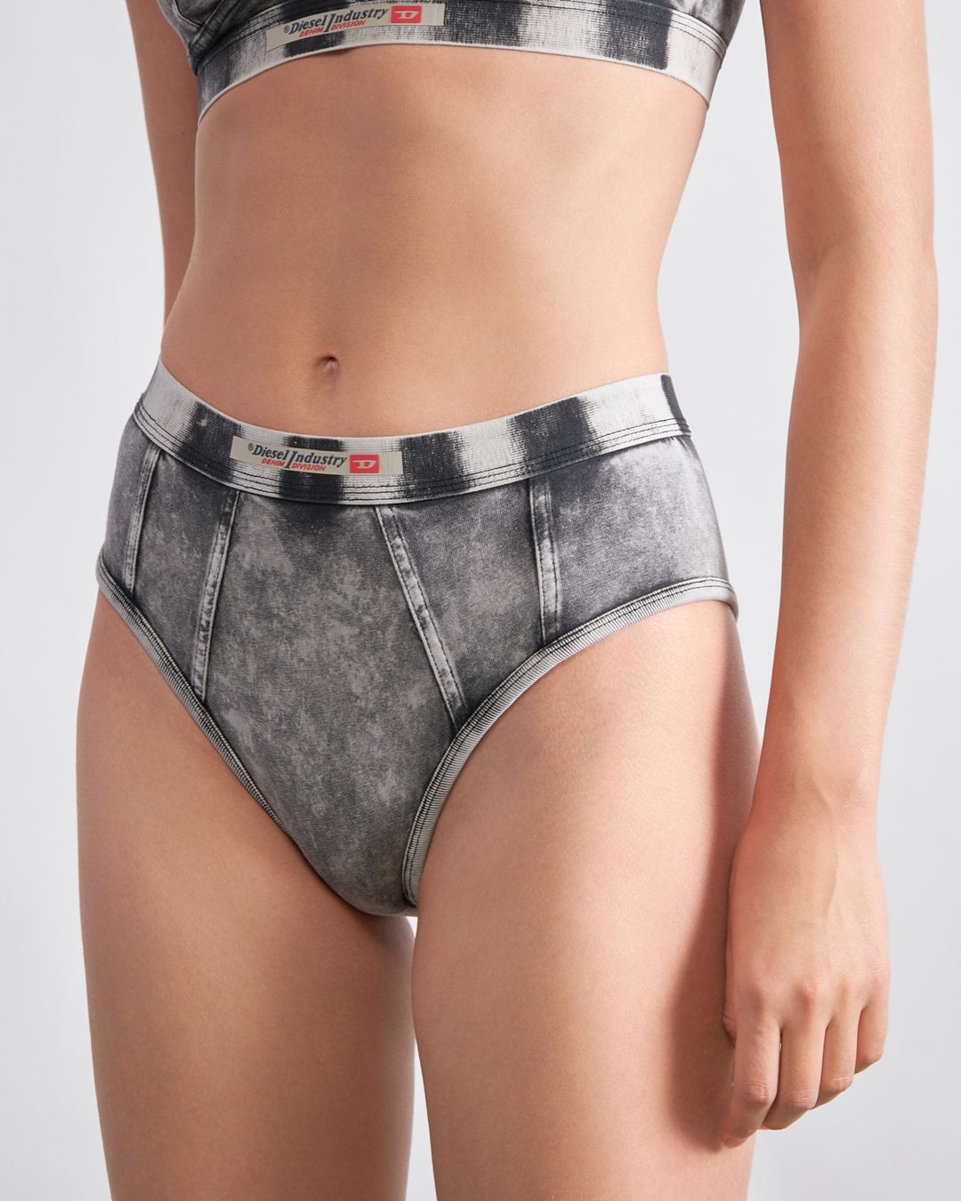 Купить Трусы DIESEL