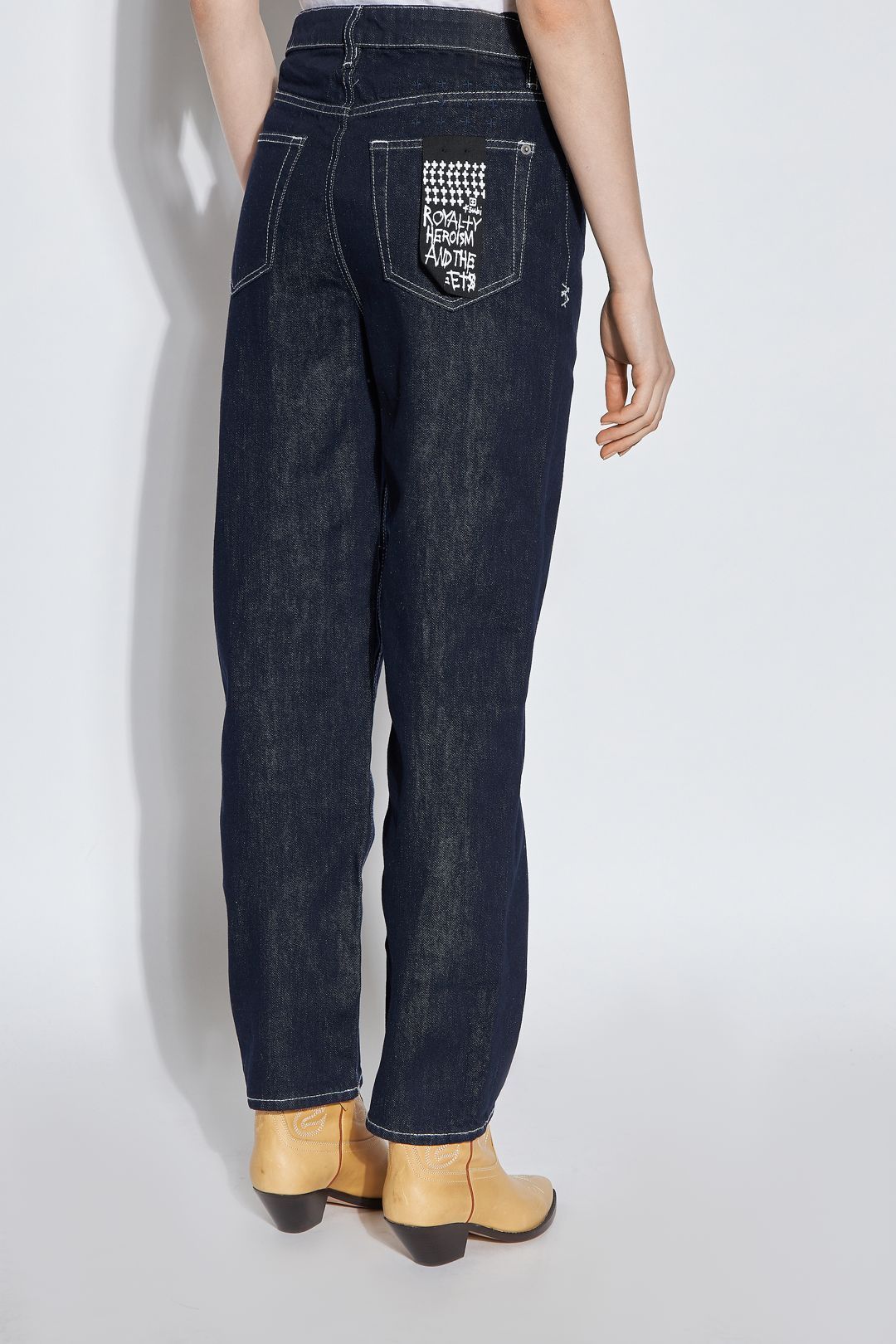 Купить Джинсы KSUBI