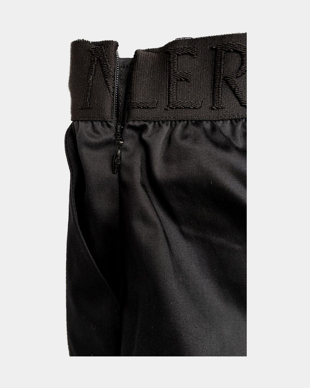 Купить Шорты MONCLER