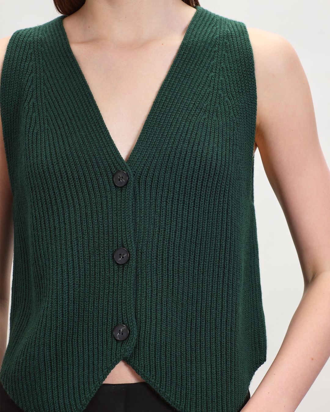 Купить Жилет LESYANEBO